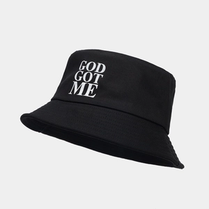 Bob unisexe noir avec inscription 'GOD GOT ME' pour protection solaire en plein air