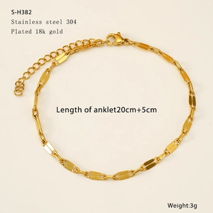 Macro detail of 18k gold plated stainless steel anklet with length and weight specs