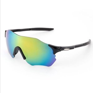 Fashionable sports cycling sunglasses with gradient shield lens and black frame