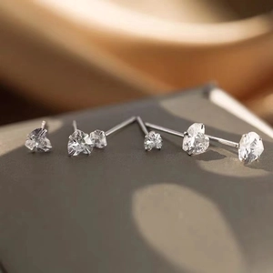999 Sterling silver heart-shaped zircon stud earrings in various sizes for women