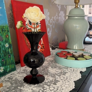 Vintage Schwarze Glasvase Gewellter Rand Dekorative Blumenvase Für Heimdekor Minimalistische Retro Schreibtisch Ornament