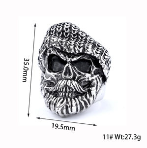 Detailed macro view of vintage skull ring size 11 with weight and dimension labels