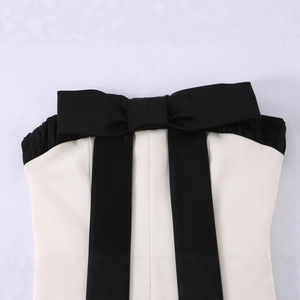 Haut bustier tendance avec grand nœud noir décoratif et design bicolore noir et blanc