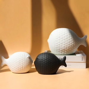 Set de 3 estatuas de peces de cerámica nórdica con escamas mate para decoración del hogar