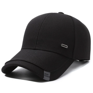 Casquette de baseball noire classique pour hommes avec détail en métal et étiquette Sport