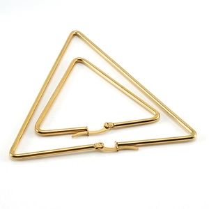 Boucles d'oreilles créoles triangulaires minimalistes en acier inoxydable doré 18 carats