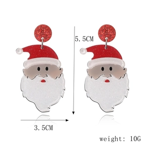 Detailed view of Santa Claus earrings with dimensions 5.5cm by 3.5cm and weight 10g