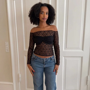 Top Femme Dentelle Noir Épaules Dénudées Transparent Mesh Manches Longues Coupe Ajustée Sexy