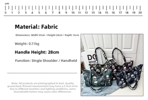 Detailed size specifications and weight info for lightweight skull print tote bags