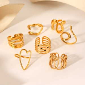 7pcs minimalist gold heart stainless steel rings set with black enamel details