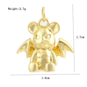 Detailed view of 18K gold plated bear pendant with weight 2.7g and 1.7cm height