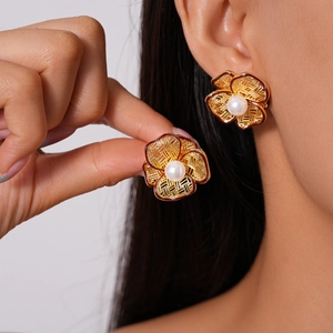 Flower Stud Earrings 18K Gold Plated Copper Hollow Weave Imitation Artificial Pearl With 925 Sterling Silver Earring Post Retro