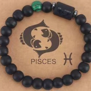 Pisces Perlenarmband aus mattem schwarzem Onyx und grünem Tigerauge Steinperlen