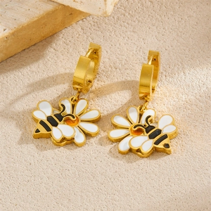 Golden daisy and bee earrings set in stainless steel with enamel flower charms