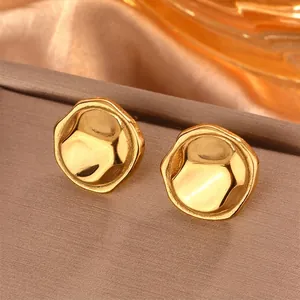 Irregular drop button earrings in 18K gold plated titanium steel with crumpled texture