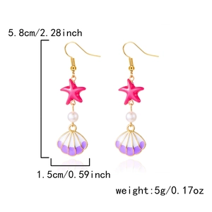 Detailed dimensions of seashell starfish earrings with length and width measurements
