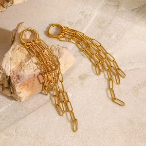 Boucles d'oreilles élégantes en acier inoxydable doré 18k avec pompons à maillons