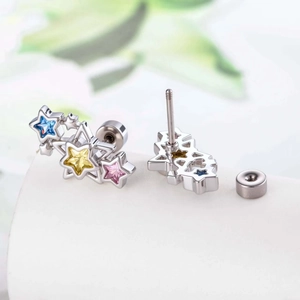 Orecchini a stella in argento con zirconi colorati e chiusura a vite piatta