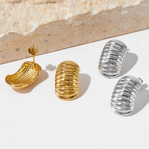 Boucles d'oreilles croissants à spirales irrégulières en acier doré et argenté