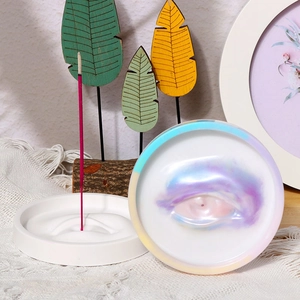 Set porta incenso artistico con rilievo a occhio e vassoio in ceramica bianca minimale
