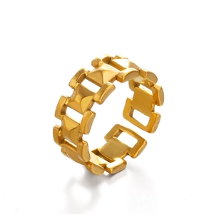 Bague ouverte en acier inoxydable doré 18 carats avec un design de chaîne épuré