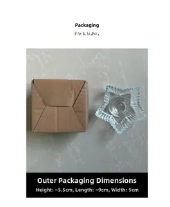 Sternförmiger Glas-Kerzenhalter mit Rippentextur in einem Karton-Verpackungskarton