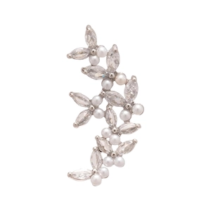 Vine-shaped silver ear cuff featuring marquise zircons and elegant white pearls on white background