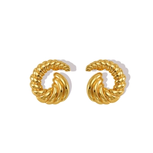 Boucles d'oreilles spirales dorées élégantes avec design minimaliste torsadé en acier