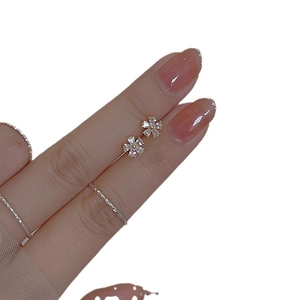 Mini floral 925 silver stud earrings with zircon crystals for a minimalist elegant look