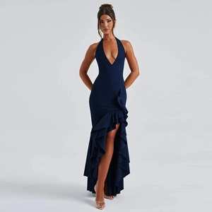 Élégante robe longue dos nu bleu foncé avec décolleté en V plongeant et volants