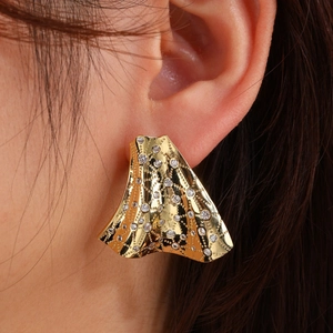 Exaggerated 18K gold plated irregular pleated earrings with sparkling crystal pavé