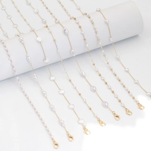 Elegant Artificial Pearl Glasses Chain Gold Alloy Link For Women Heart Shaped And Artificial Baroque Pearl Anti-Slip Eyeglass Strap Mask Lanyard