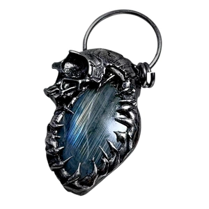 Vintage silver skull labradorite pendant with blue flash in dragon claw setting