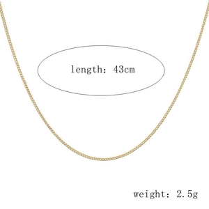 Detailansicht einer 43 cm langen goldenen Halskette mit 2,5 g Gewicht und feinen Gliedern