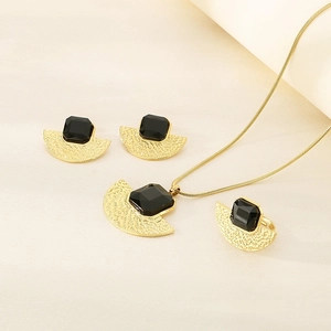 Set gioielli vintage placcato oro 18K con pietre nere quadrate e motivi a ventaglio