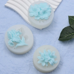 3-piece set of 3D floral silicone fondant molds for cake decorating and DIY crafts