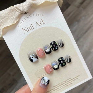 Handmade Luxury Press-on Nails Short Black Pink Rhinestone Star Decorative Fake Nails Set For Women Sweet Cool Style Nail Tips