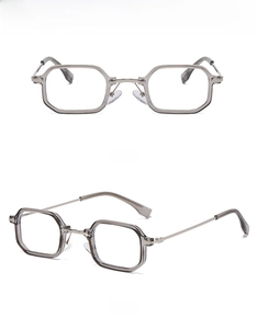 Detailansicht der graasilbernen Blaulichtfilter-Brille mit Metallbügeln und hellem Rahmen