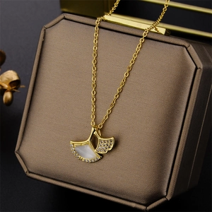 Rose gold ginkgo leaf necklace with white shell and micro-set zircon pendant jewelry