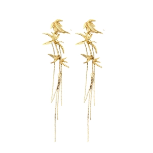 Golden bamboo leaf tassel earrings with long chains in a minimalist Chinese style
