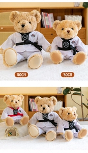 Affichage détaillé des peluches d'ours Taekwondo en tailles de 30 cm et 40 cm