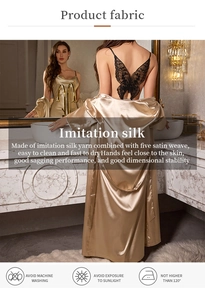 Détail du peignoir en satin doré avec broderie complexe en dentelle noire dans le dos