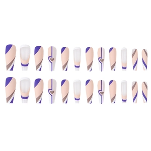 Faux ongles ballerine longs mats violets et chair avec motifs cœur et lignes French