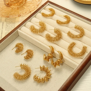 Boucles D'oreilles En Acier Titane Plaqué Or Géométriques En Forme De C Spirale Enroulée Pour Femmes Bijoux Mode