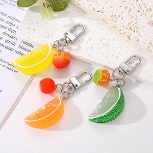 Realistic Simulation Fruit Keychain Resin Metal Slice Charm Orange Lemon Lime Creative Handbag Ornament Accessory Sweet