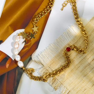 Gold 18K plated stainless steel necklace with baroque pearls, stars and red gemstone