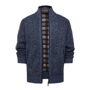 Giacca cardigan da uomo blu navy foderata in pile con collo alto e zip in metallo
