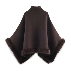 Elegante mantella poncho marrone scuro a collo alto con bordo in finta pelliccia e lana