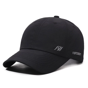 Cappellino sportivo nero traspirante ad asciugatura rapida per uomo e donna