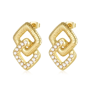 Detailed view of 18K gold-plated square link earrings with ribbed texture and pearl inlay